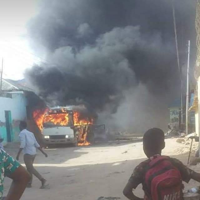 Deadly explosion hits a minibus carrying football team in Kismayo, about 500km south of Mogadishu